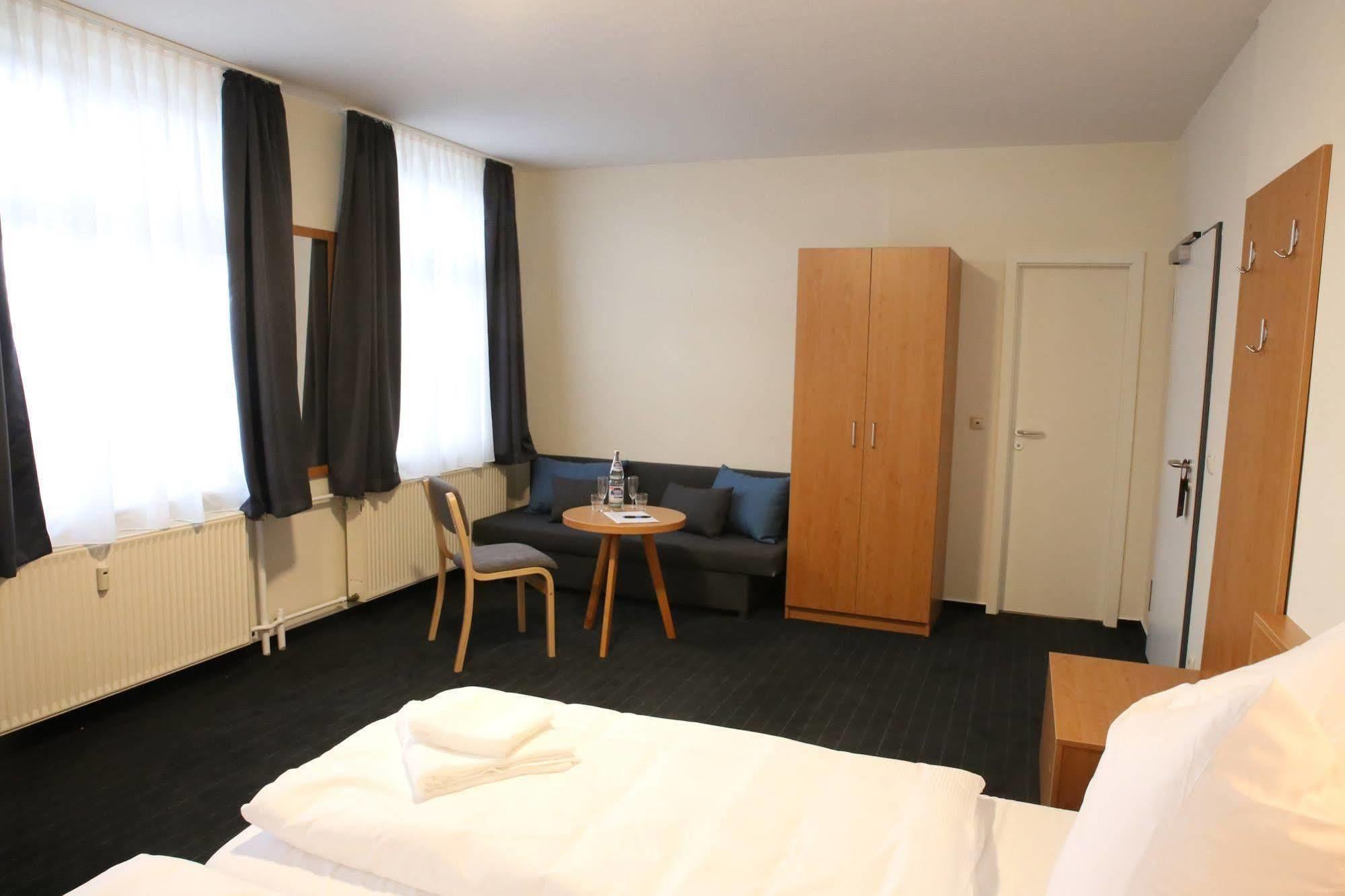 City-Pension Magdeburg Exterior photo